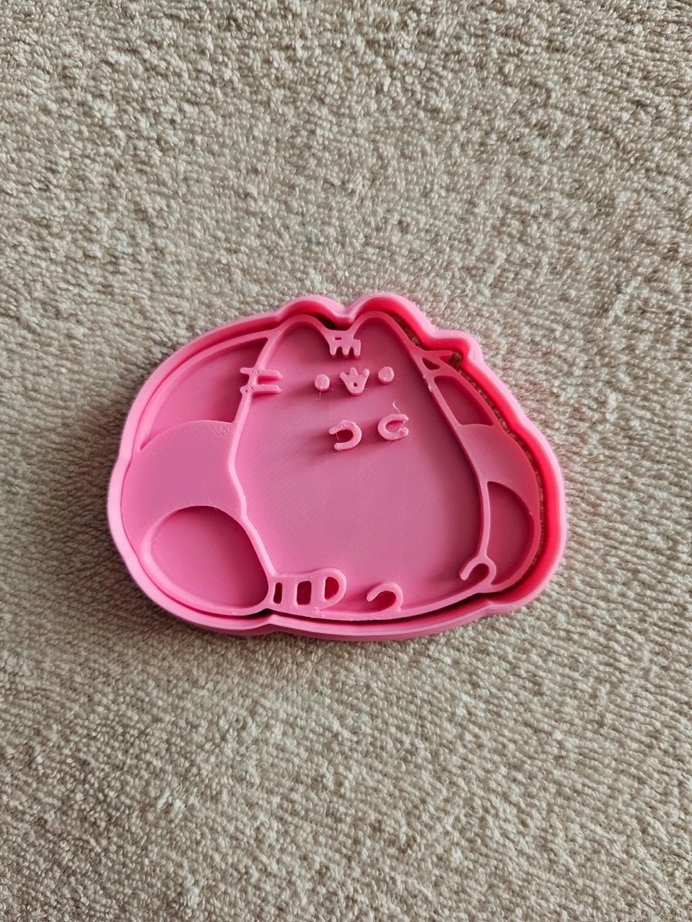 Pusheen cookie cutter